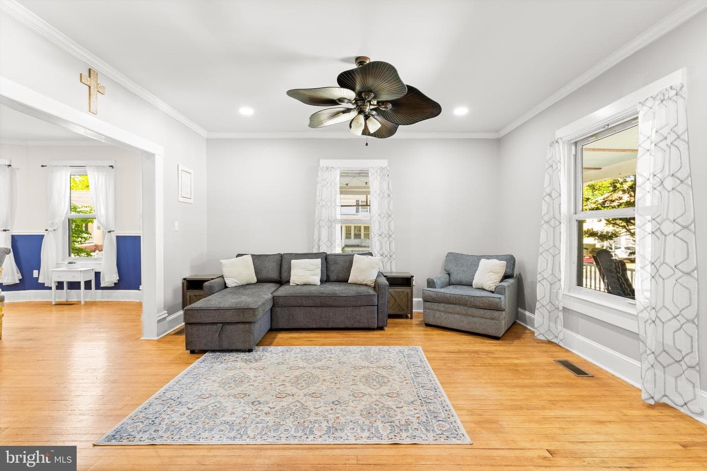213 6th Street photo 10