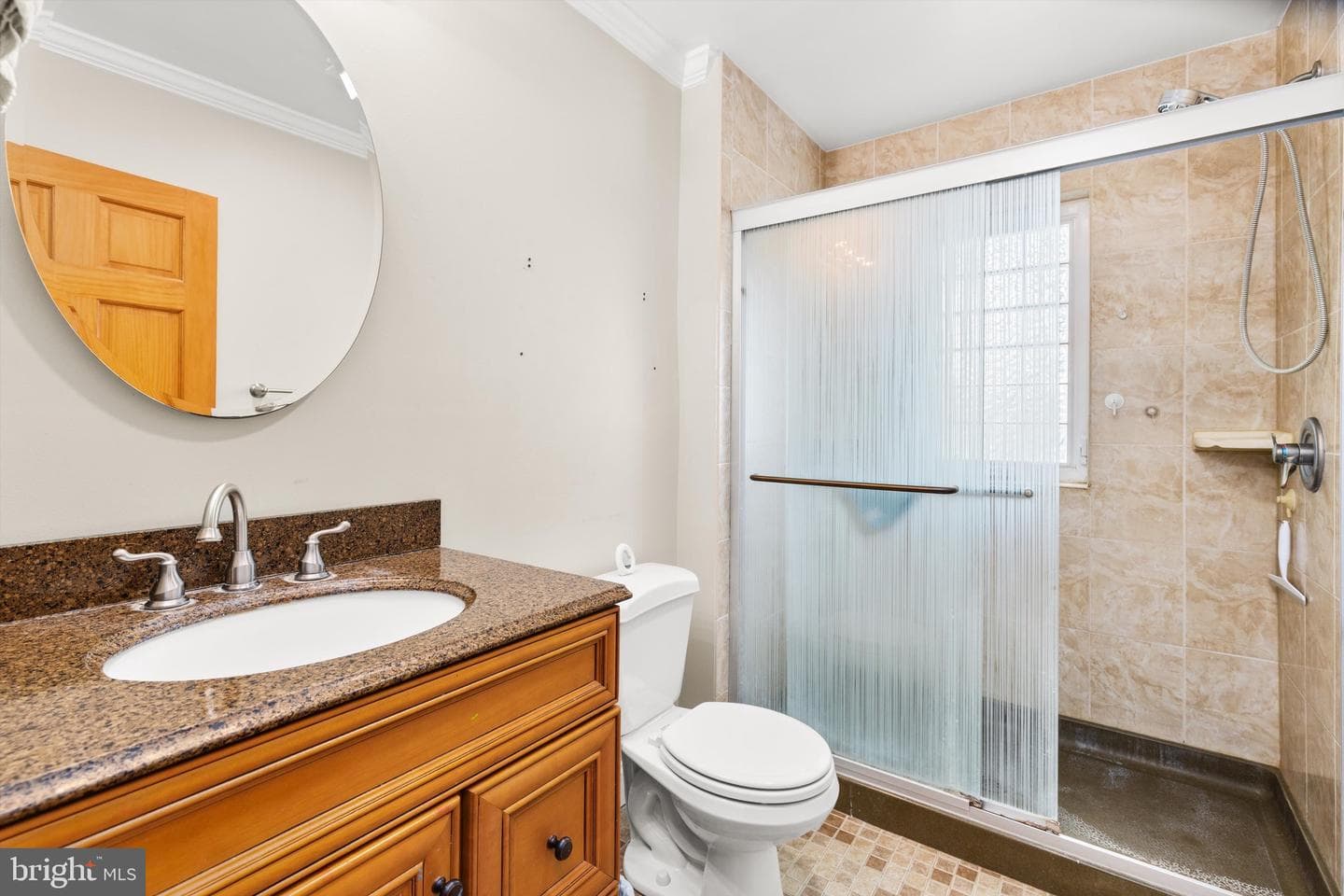 213 6th Street photo 28