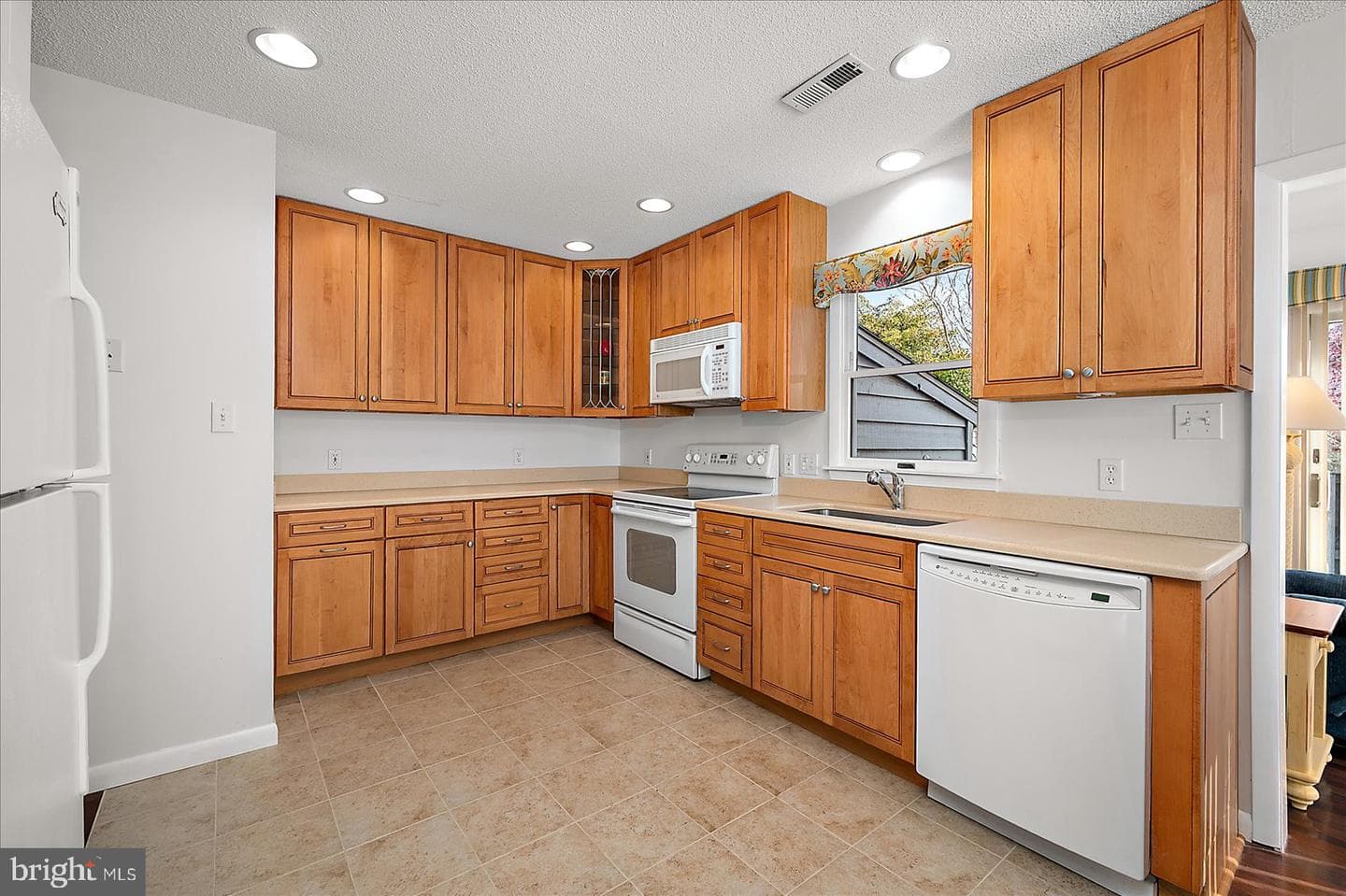 702 Kelly Road #702a photo 11