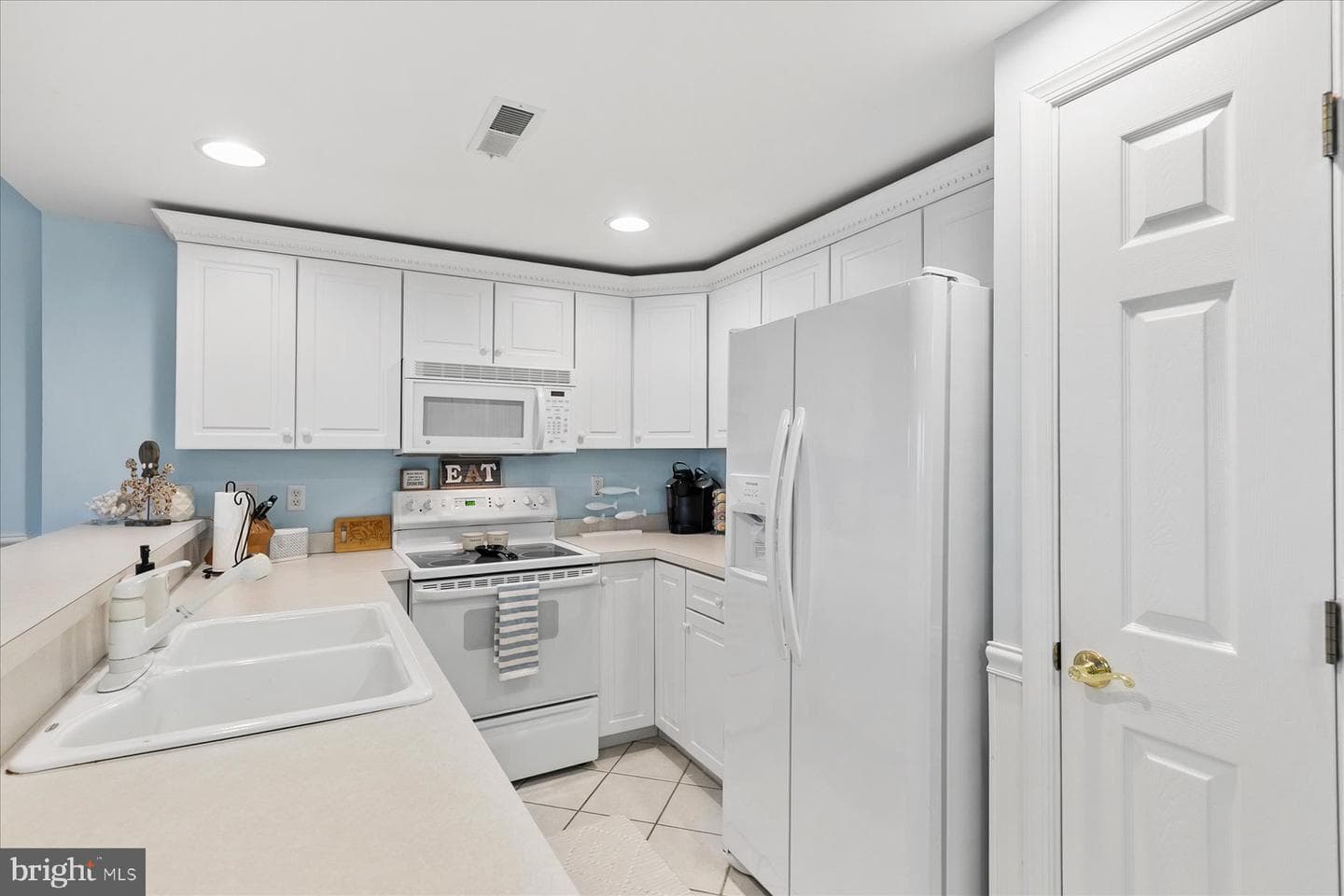 5405 Coastal Highway #207 photo 4