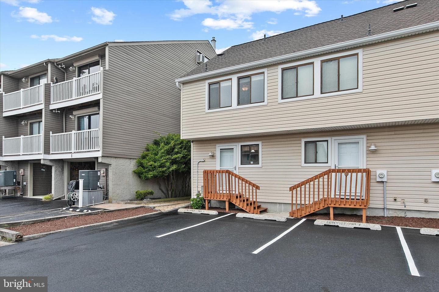 604 Bayshore Court #1 photo 3