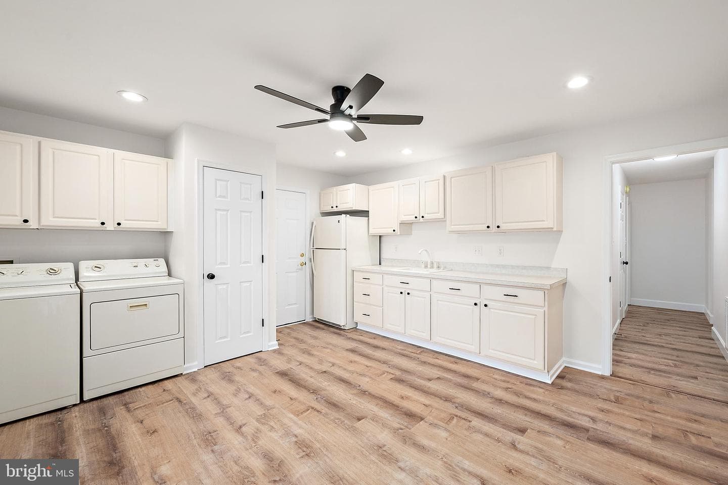 1465 Ocean Parkway photo 28