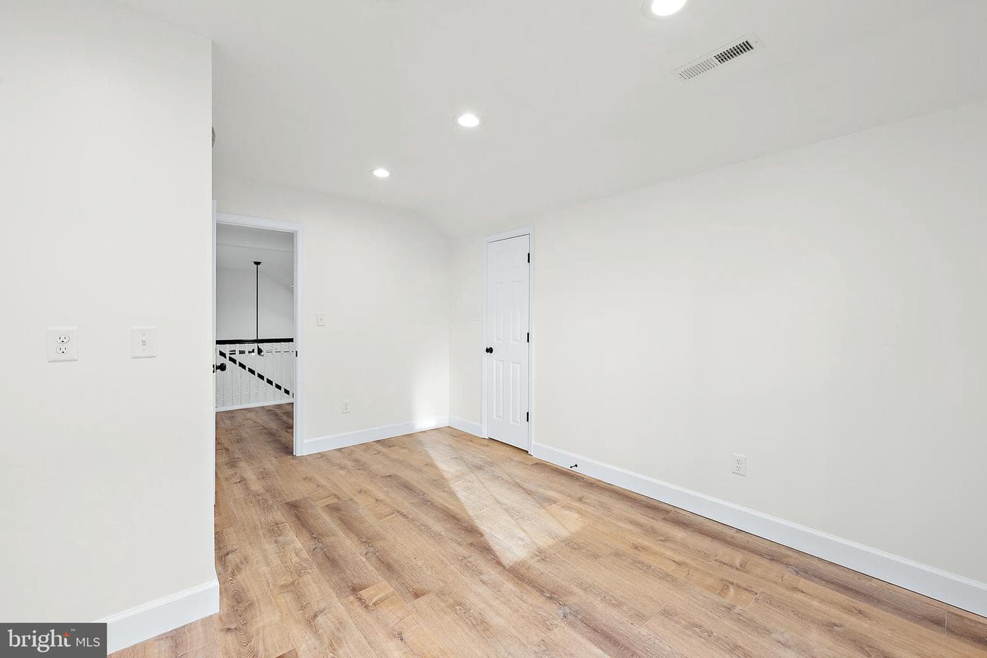1465 Ocean Parkway photo 44