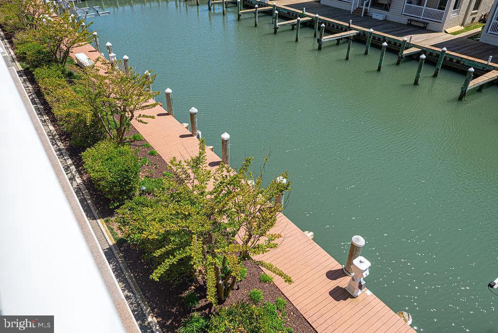 301 14th St # 205 photo 23