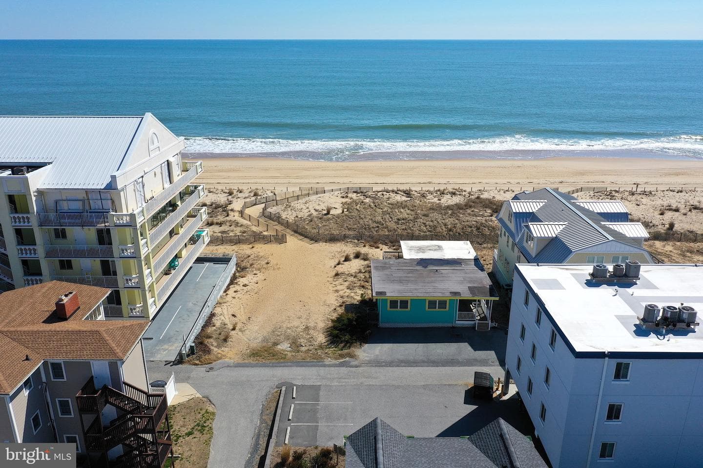 8305 Atlantic Avenue photo 23