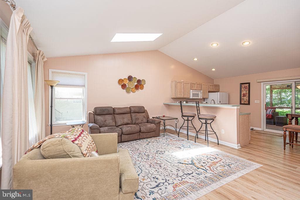 17 Greenwood Lane photo 6
