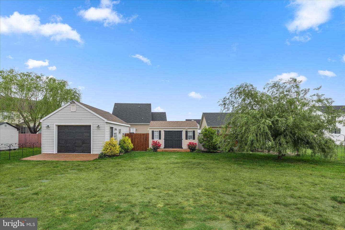603 Hillcrest Drive photo 32