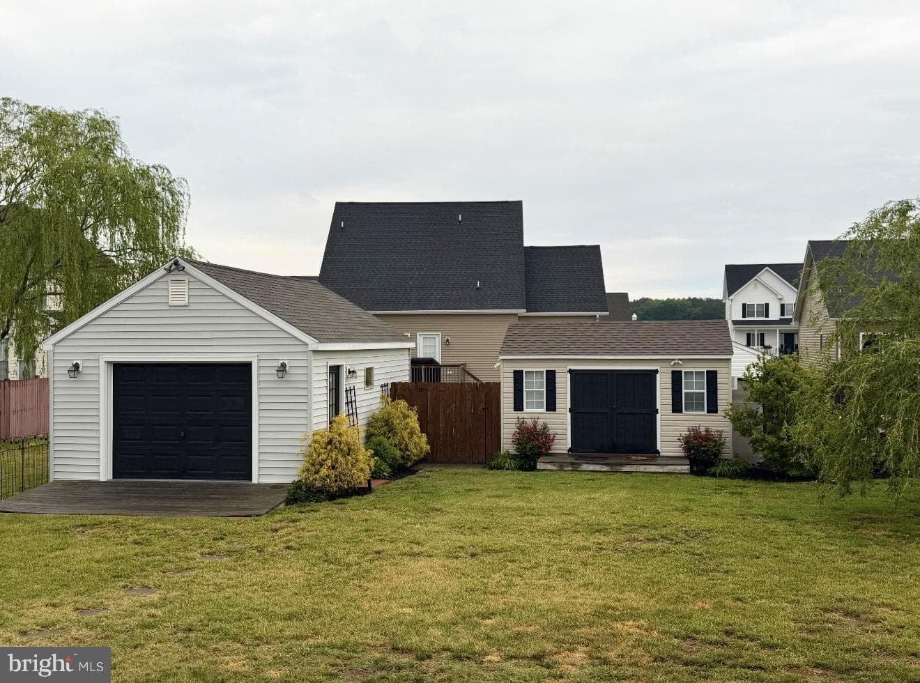 603 Hillcrest Drive photo 38