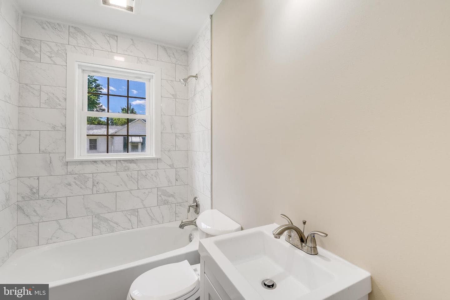 10540 Flower Street photo 14