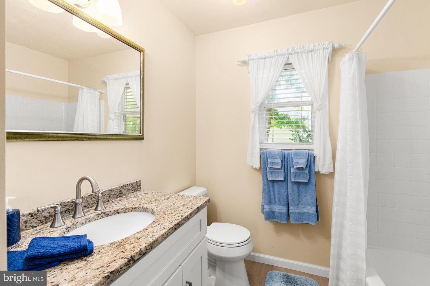 526 Ocean Pkwy photo 24