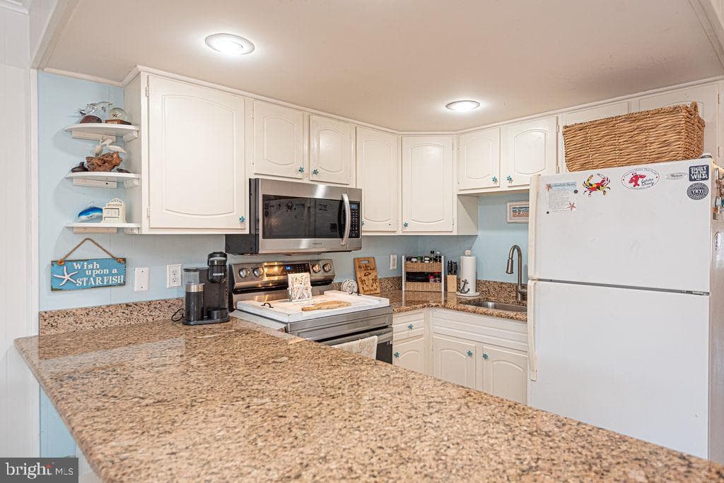 11 51st Street #203 photo 16