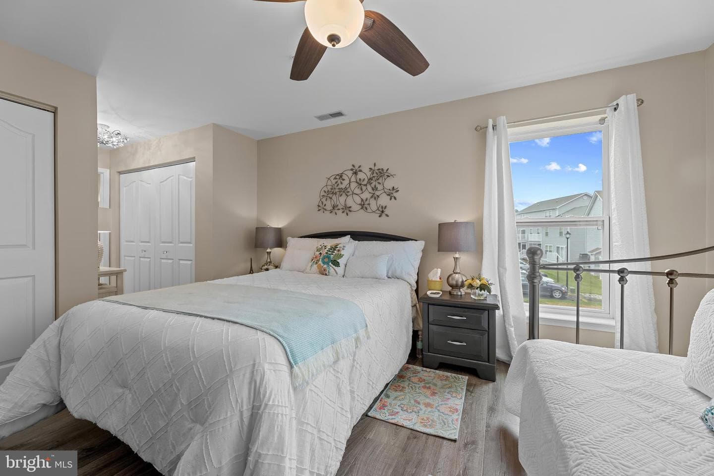 7411 Yacht Club Drive #12402 photo 27