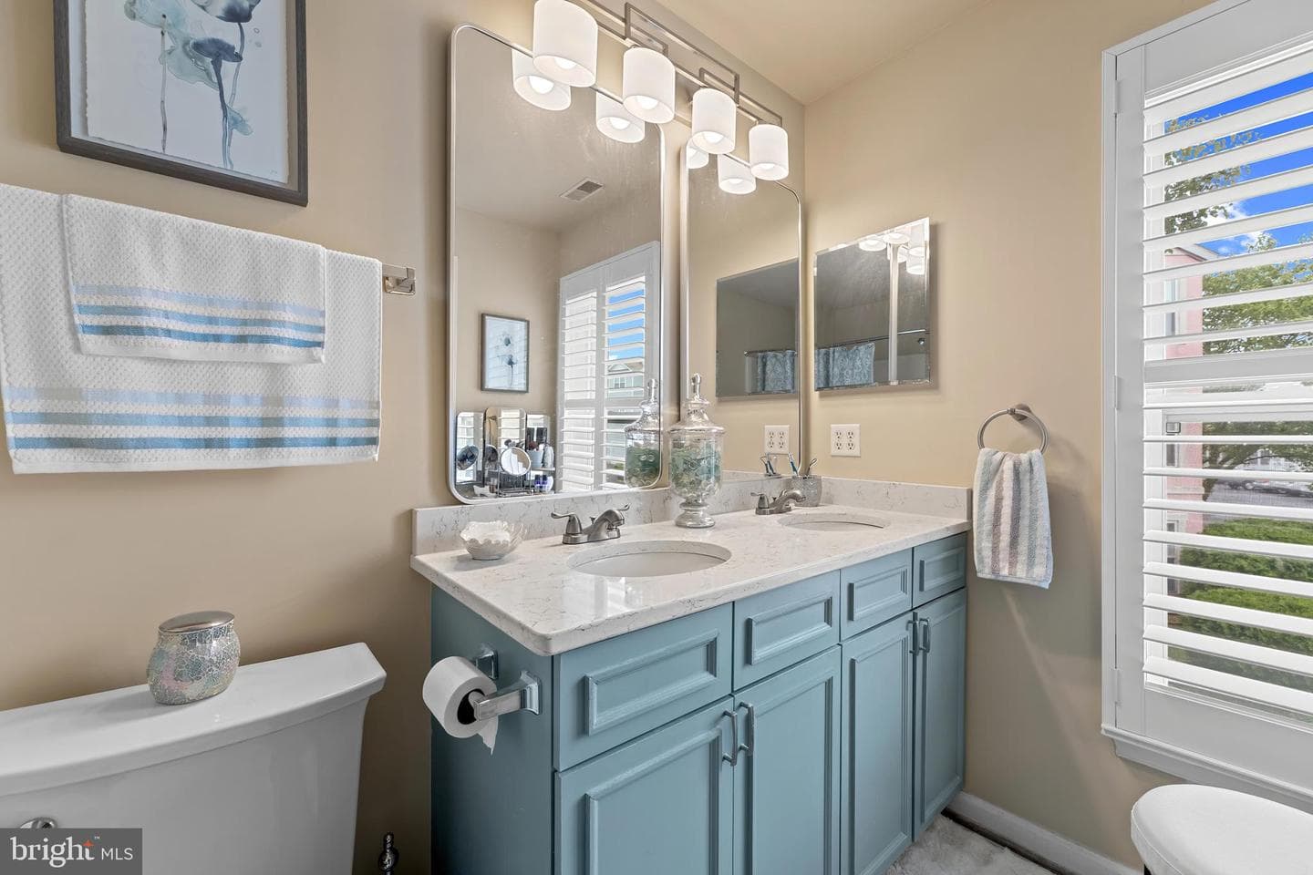 7411 Yacht Club Drive #12402 photo 31