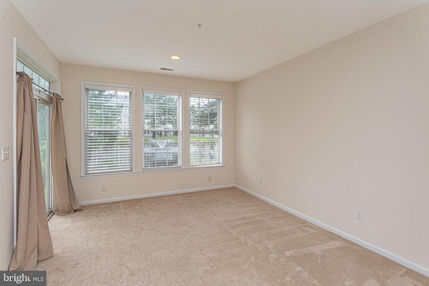 400 Williams Street #2 photo 27