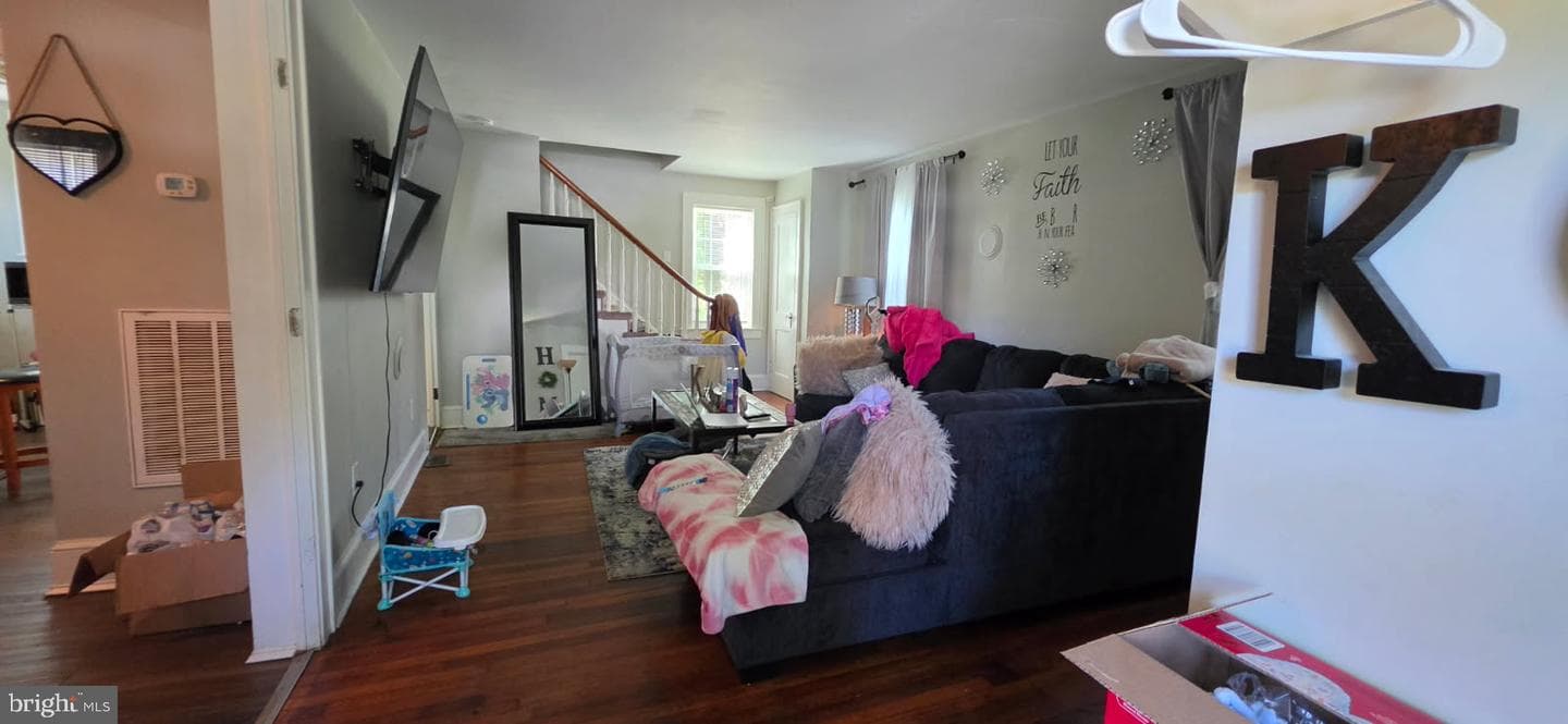 408 Dudley Avenue photo 4