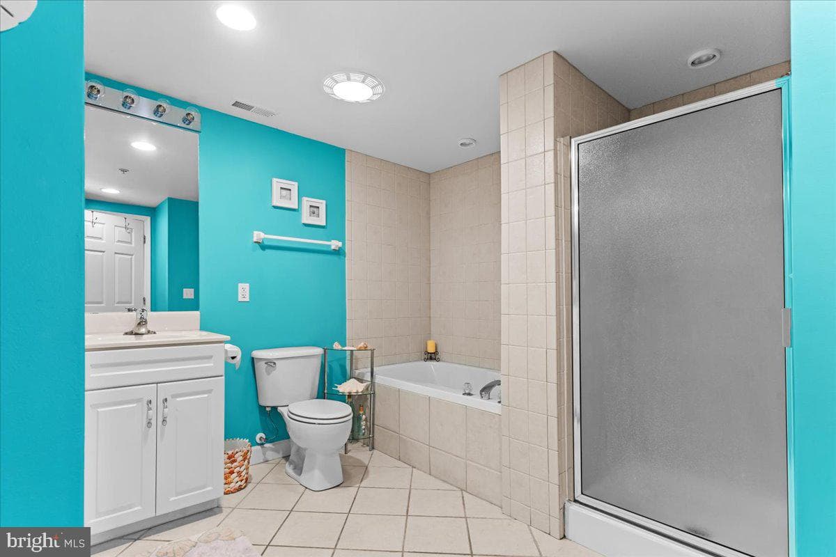 5300 Coastal Highway #102 photo 23
