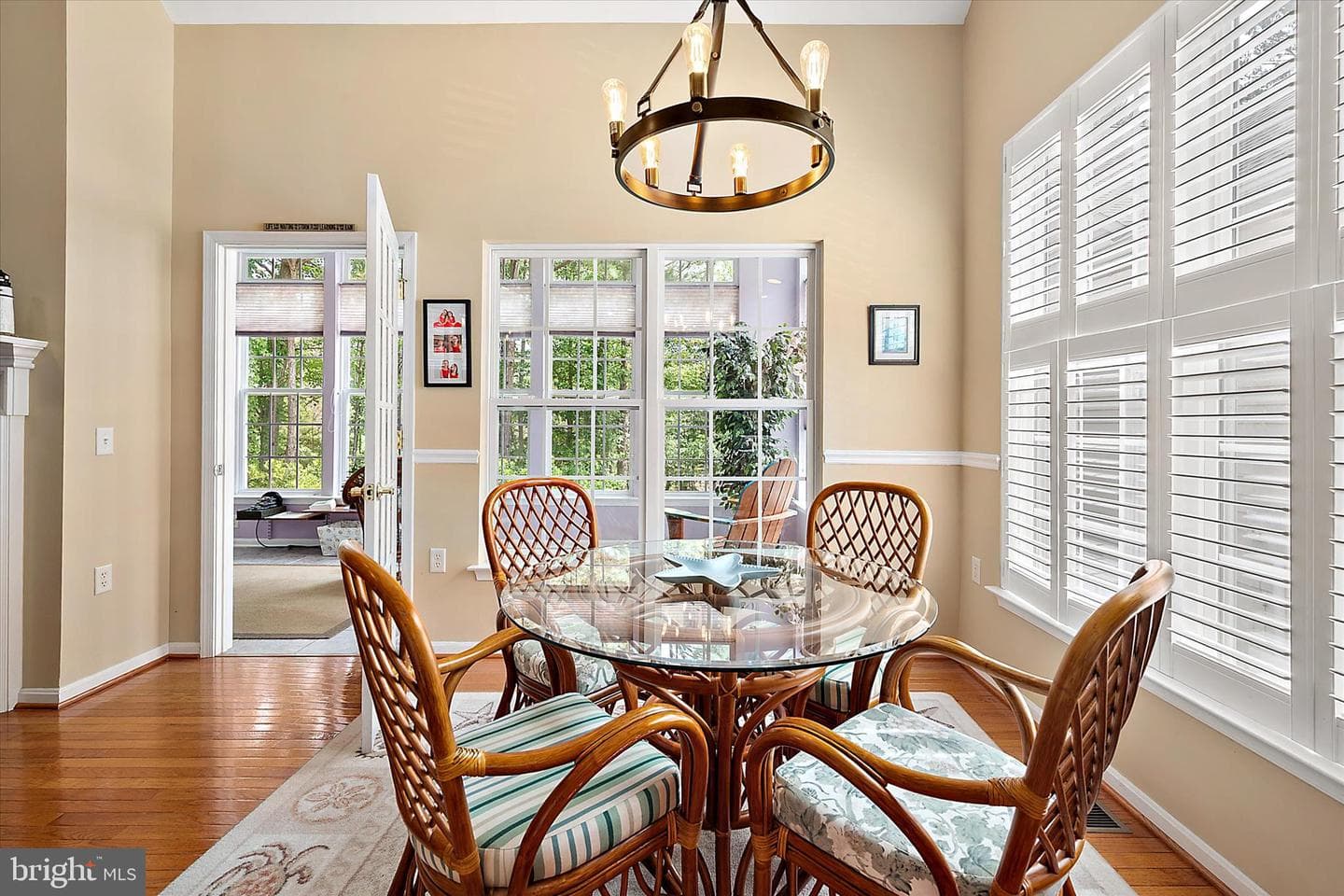 95 Chatham Court photo 26