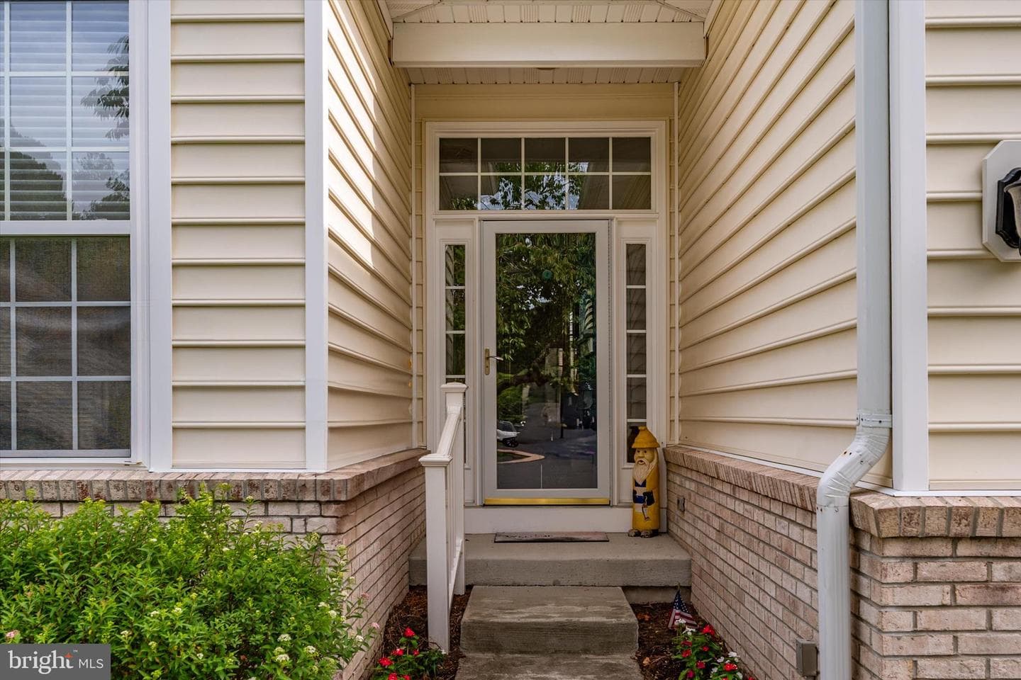 95 Chatham Court photo 4