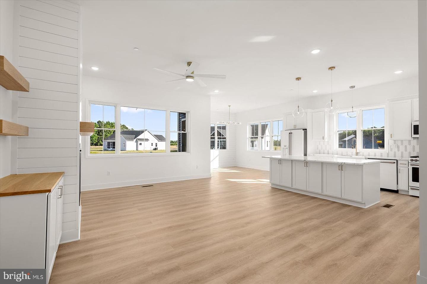 75 King Richard Road photo 13