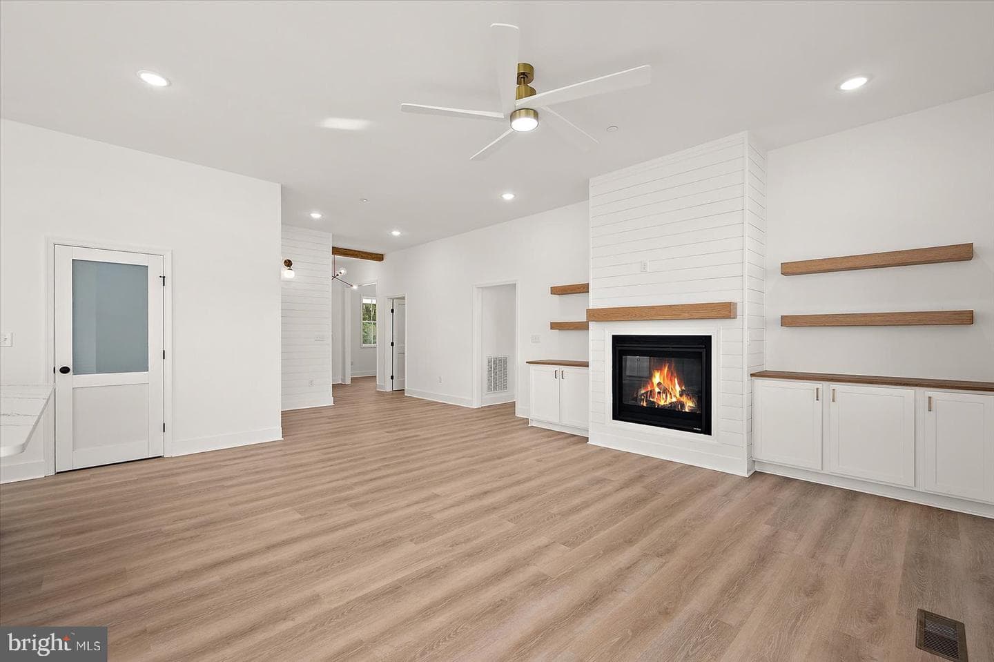 75 King Richard Road photo 9