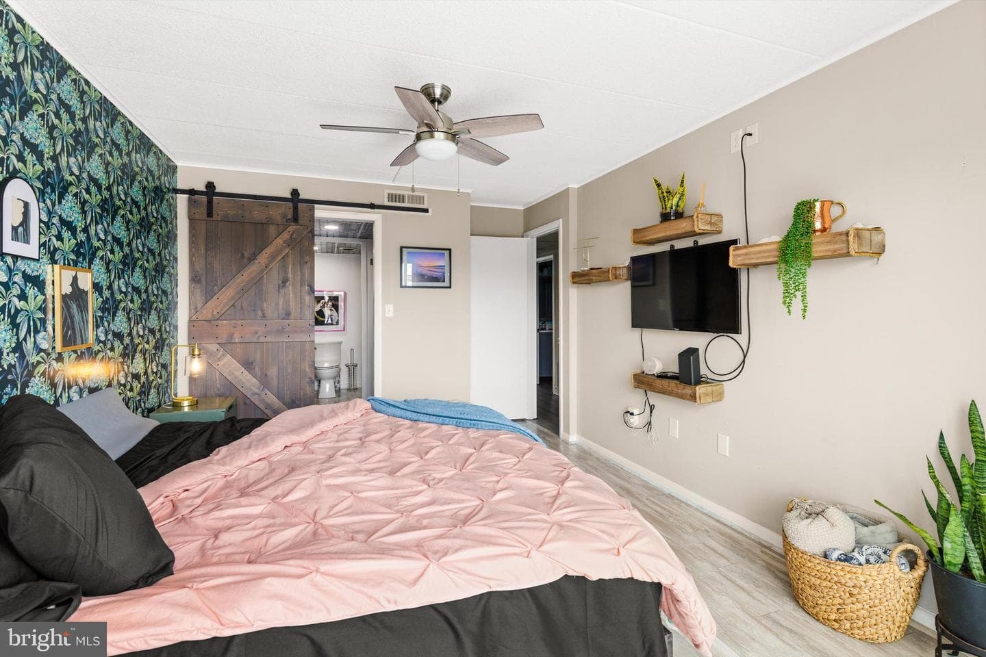 1223 Edgewater Avenue #203 photo 17