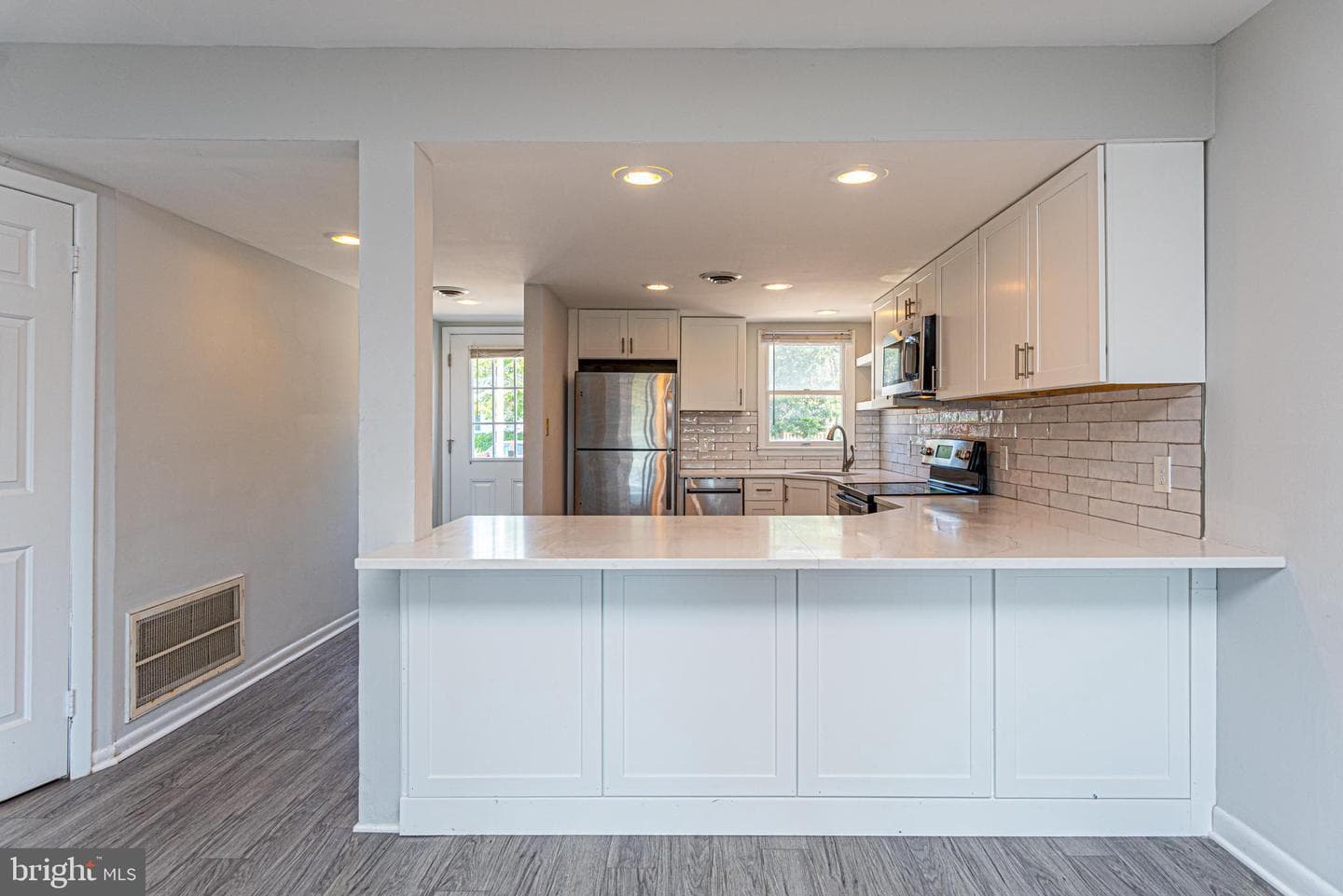 137 Jamestown Road #c photo 16