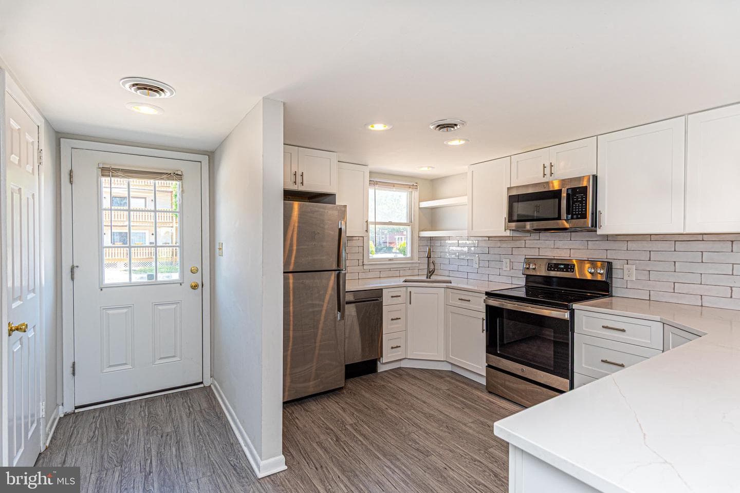 137 Jamestown Road #c photo 18