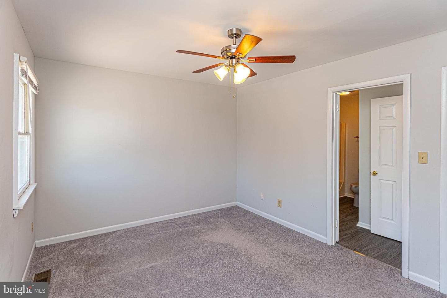 137 Jamestown Road #c photo 24
