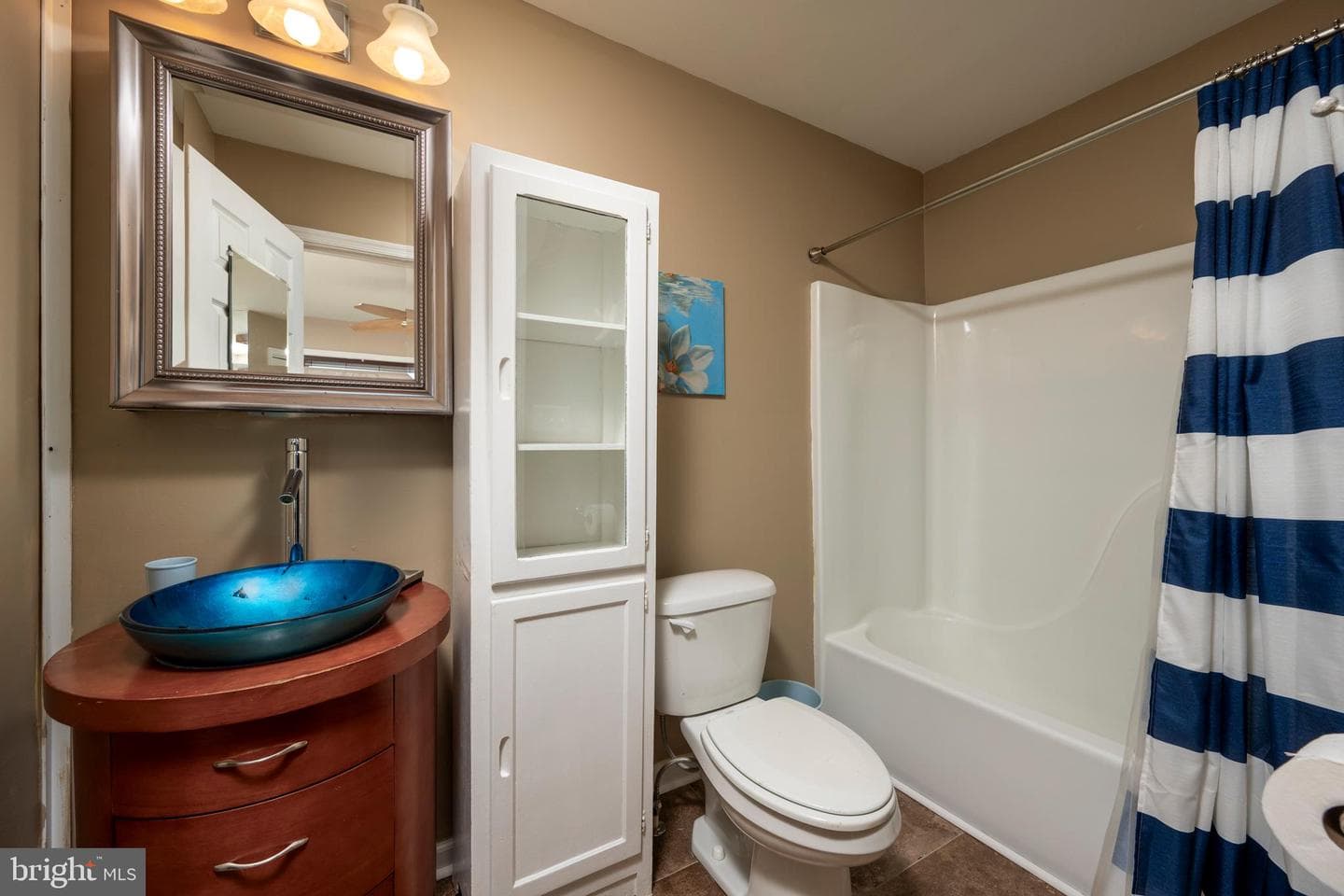 14211 Dukes Avenue #203 photo 25