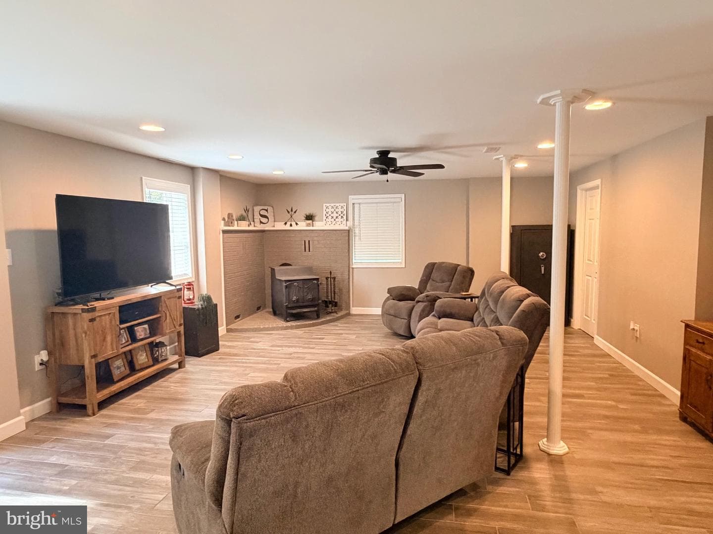 4 Burr Hill Drive photo 11