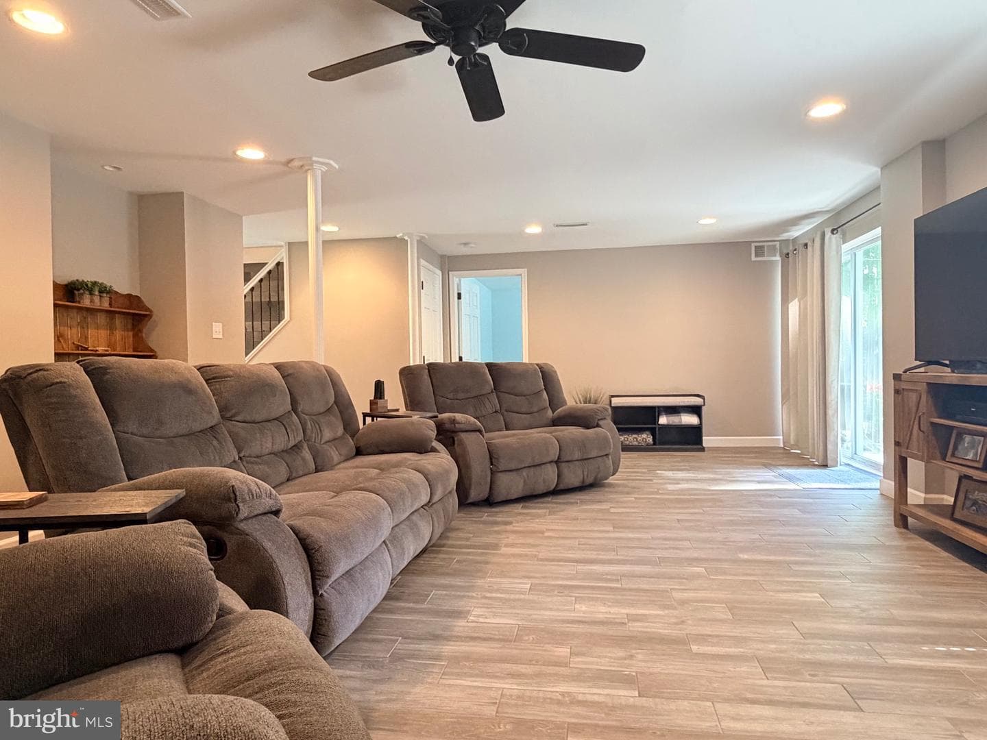 4 Burr Hill Drive photo 12