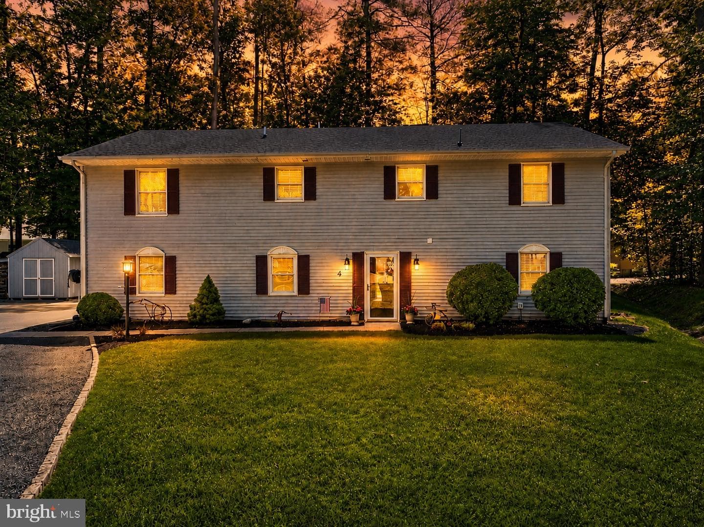 4 Burr Hill Drive photo 2