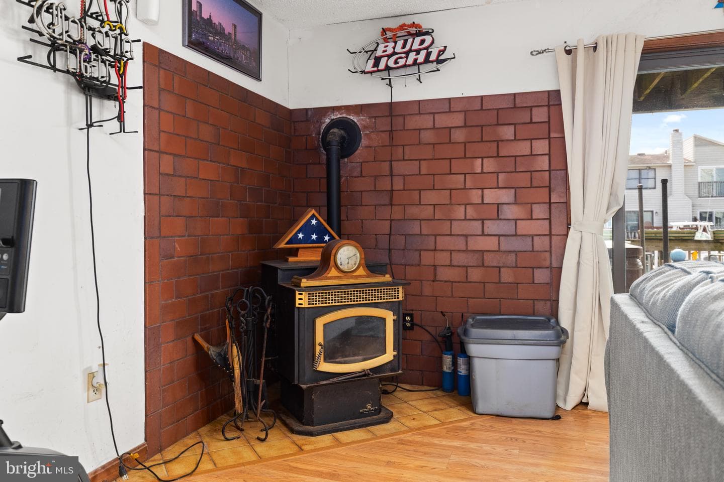 617 Bayshore Court #unit B photo 32