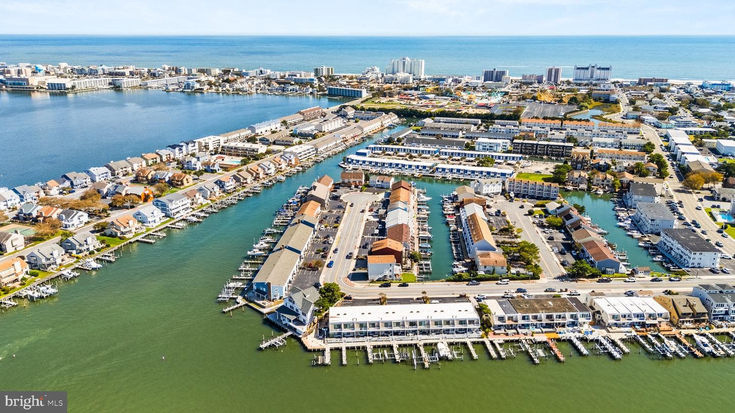 617 Bayshore Court #unit B photo 64