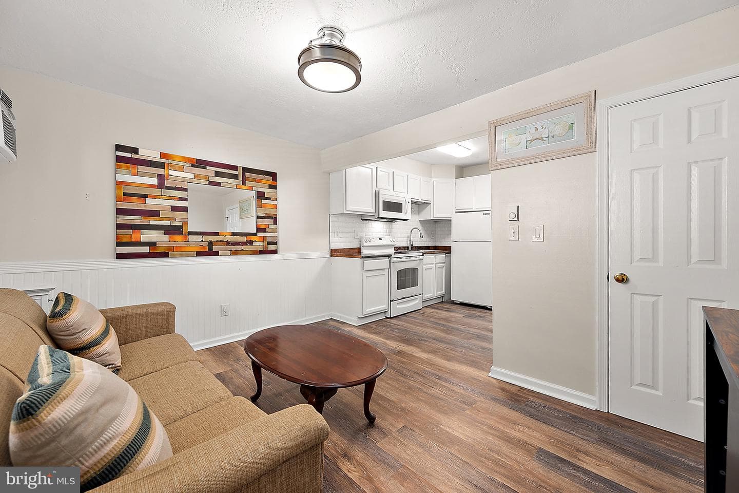 106 Talbot Street #103 photo 10