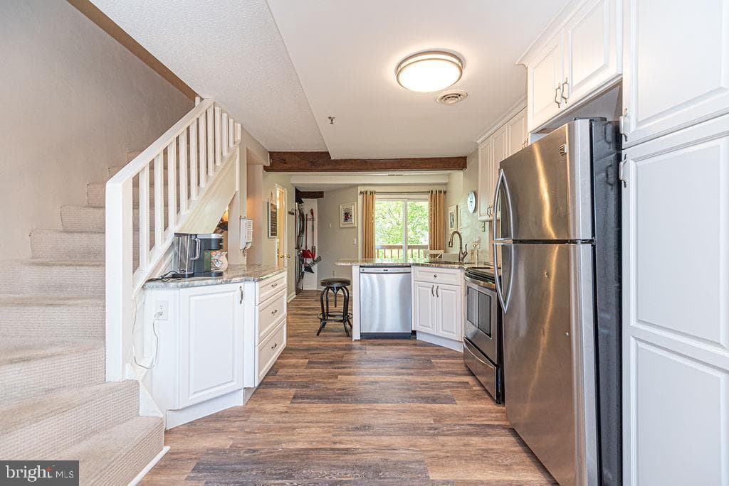 124 Newport Bay Drive #7 photo 10