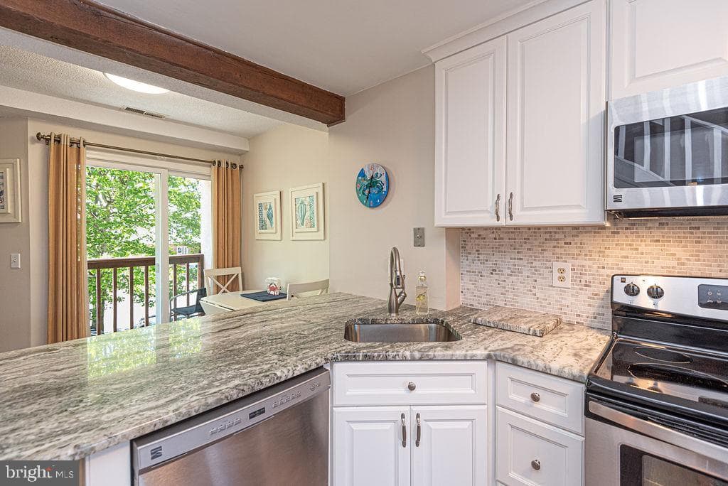 124 Newport Bay Drive #7 photo 6