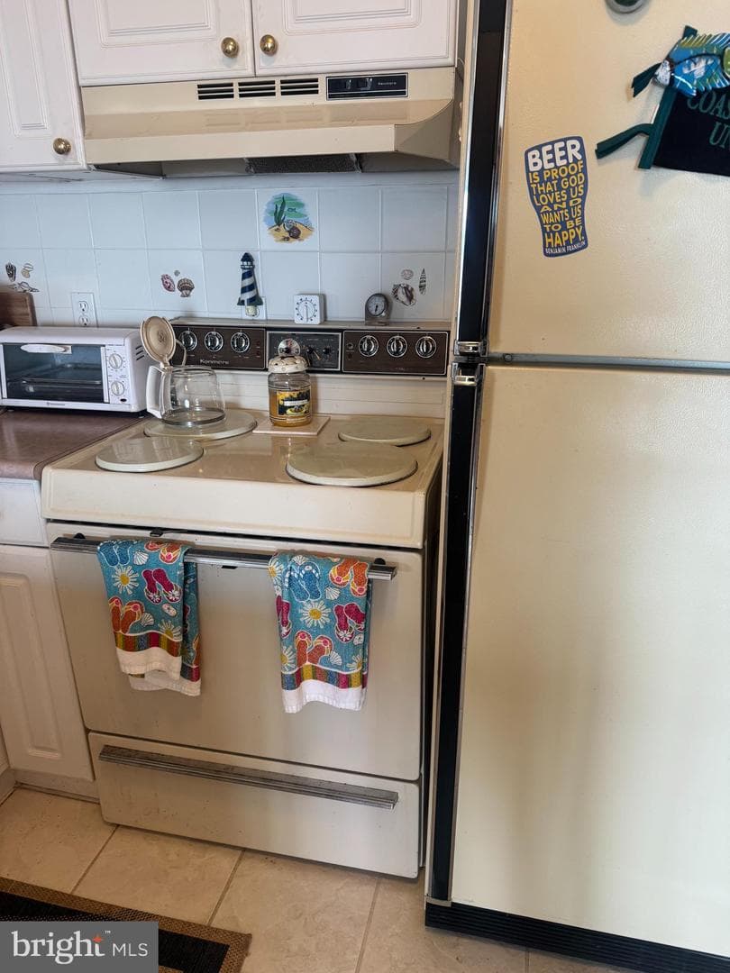 735 Bradley Road #204 photo 6