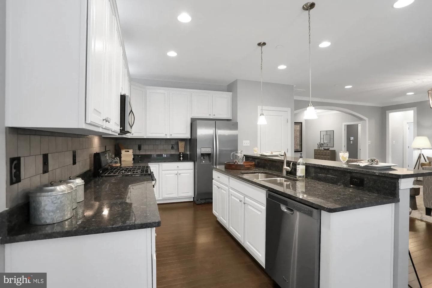 277 Windjammer Road photo 5