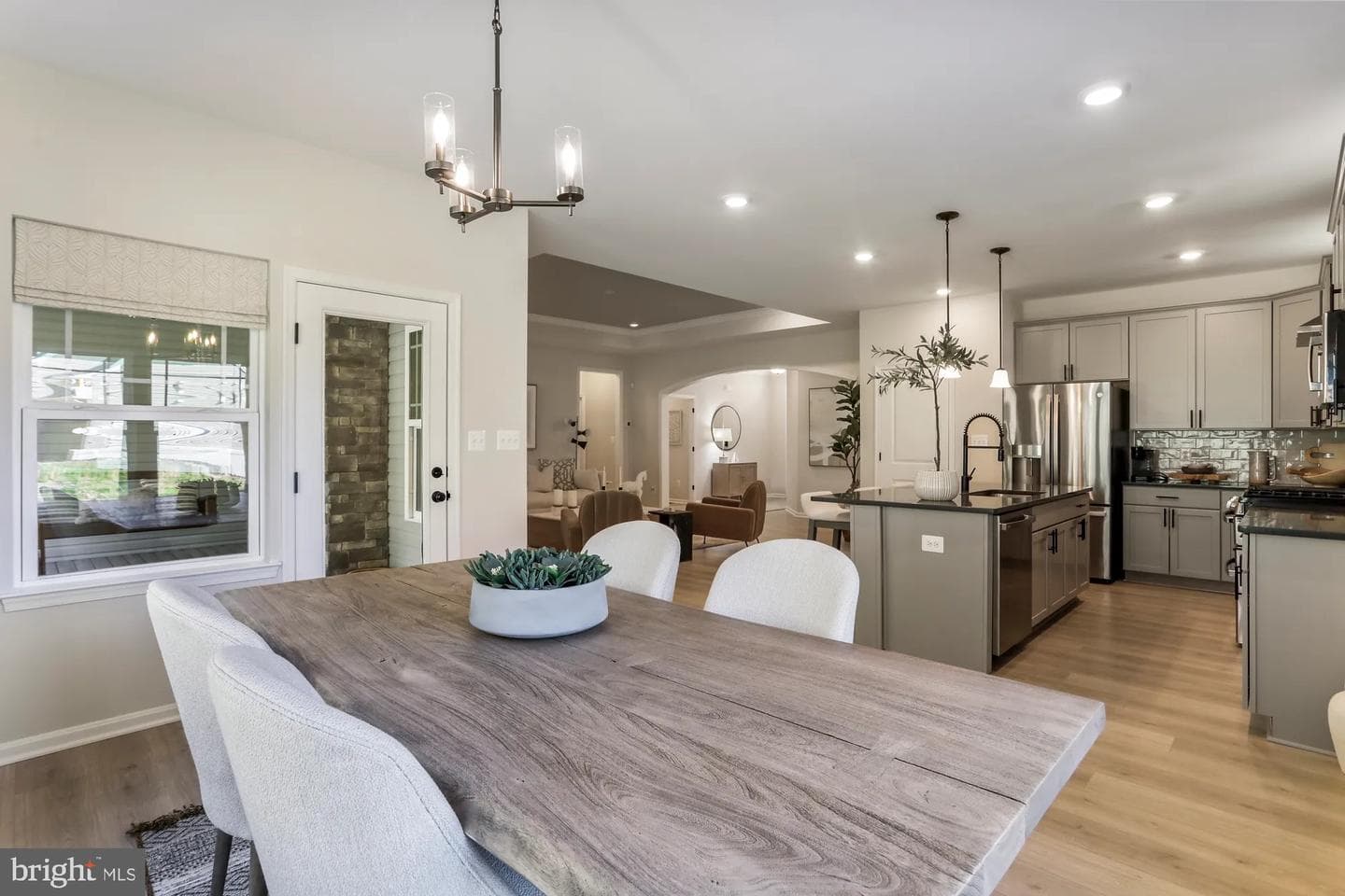 277 Windjammer Road photo 6