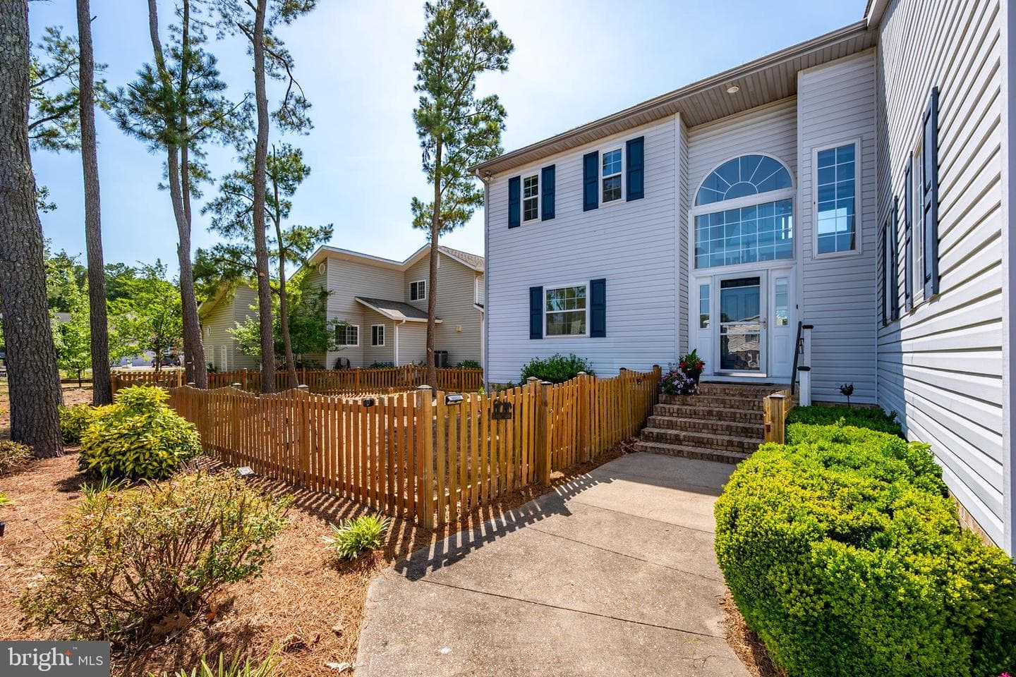 9 Harborview Drive photo 15