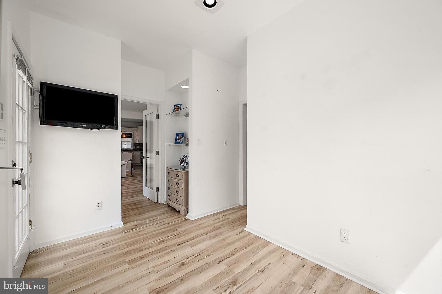9 Harborview Drive photo 49