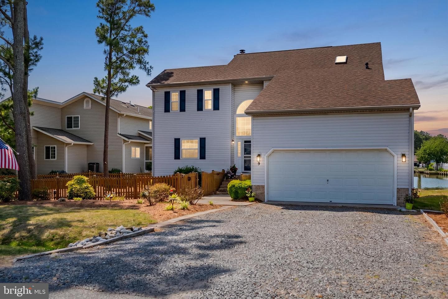 9 Harborview Drive photo 5