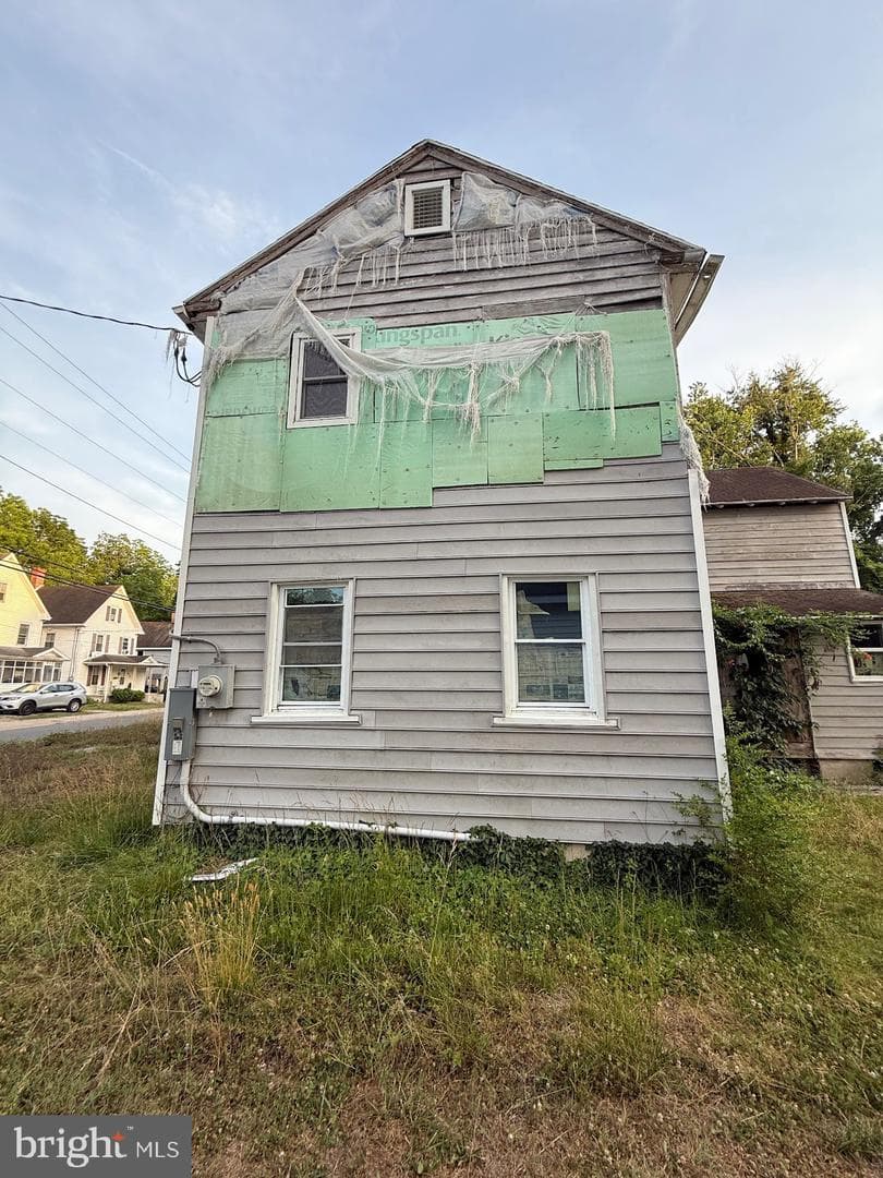 808 2nd Street photo 4