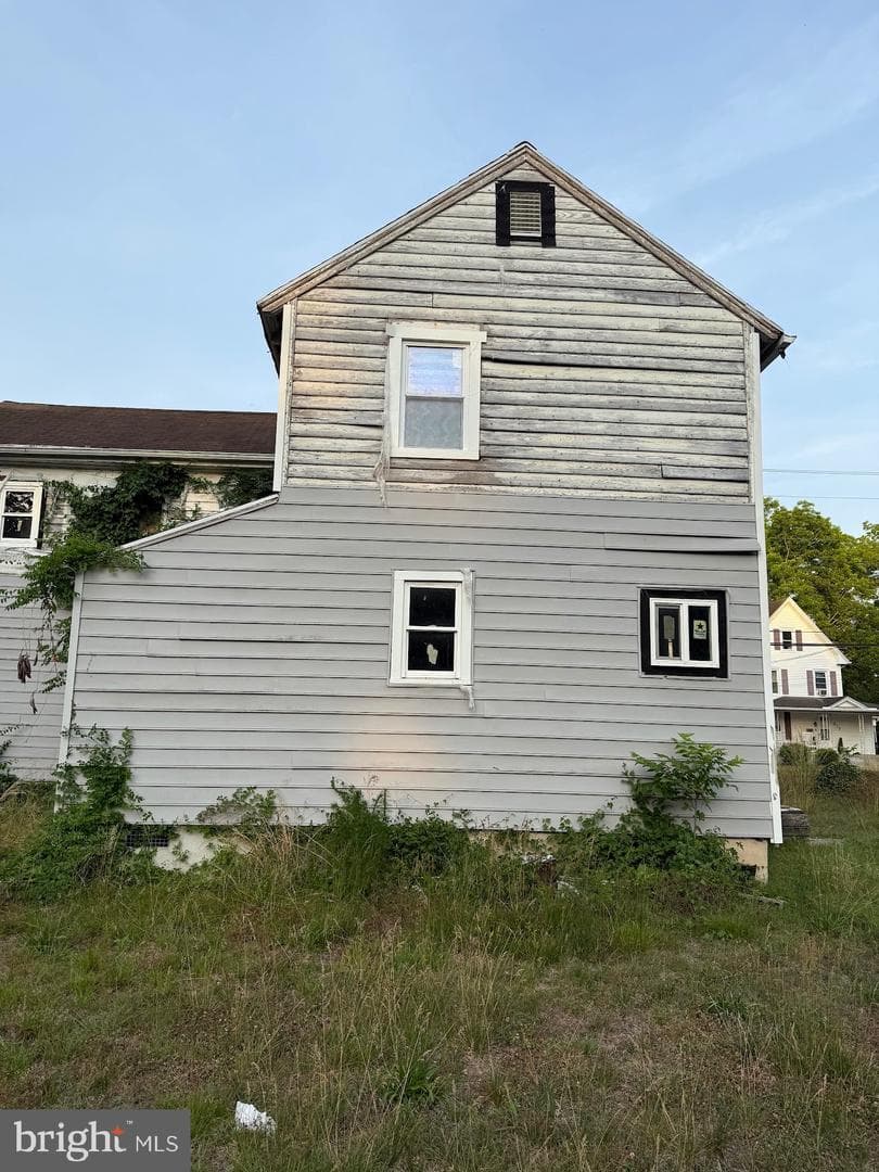 808 2nd Street photo 6