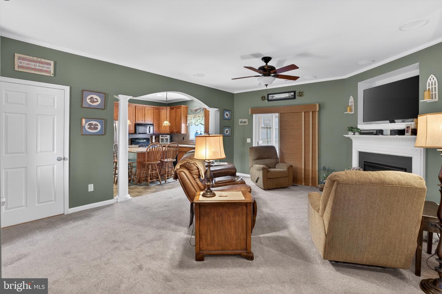 2435 Payne photo 37