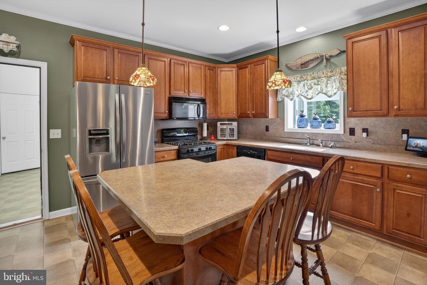 2435 Payne photo 42