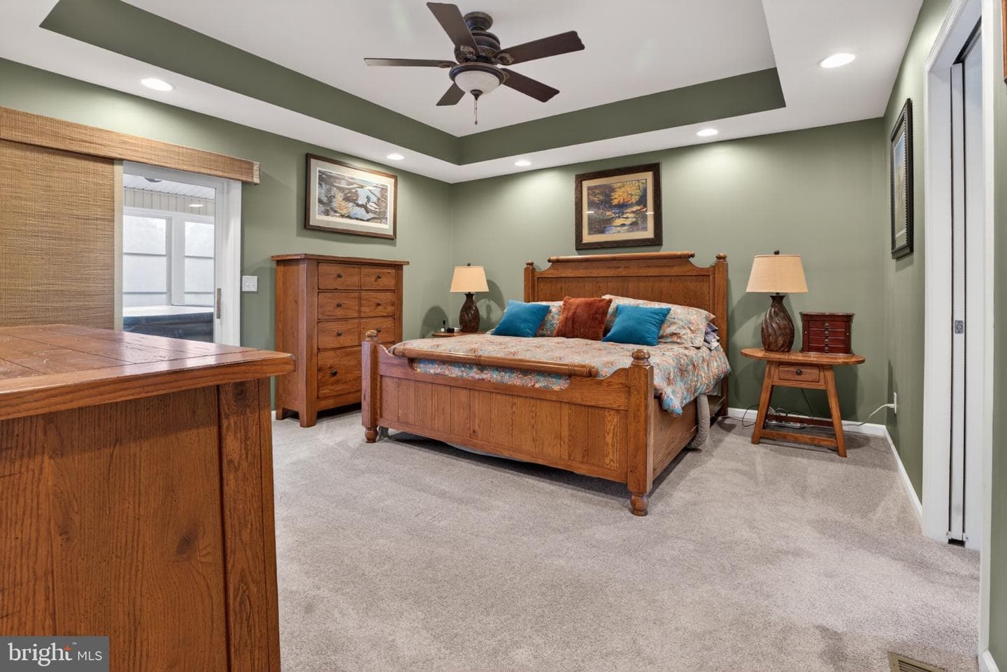 2435 Payne photo 48