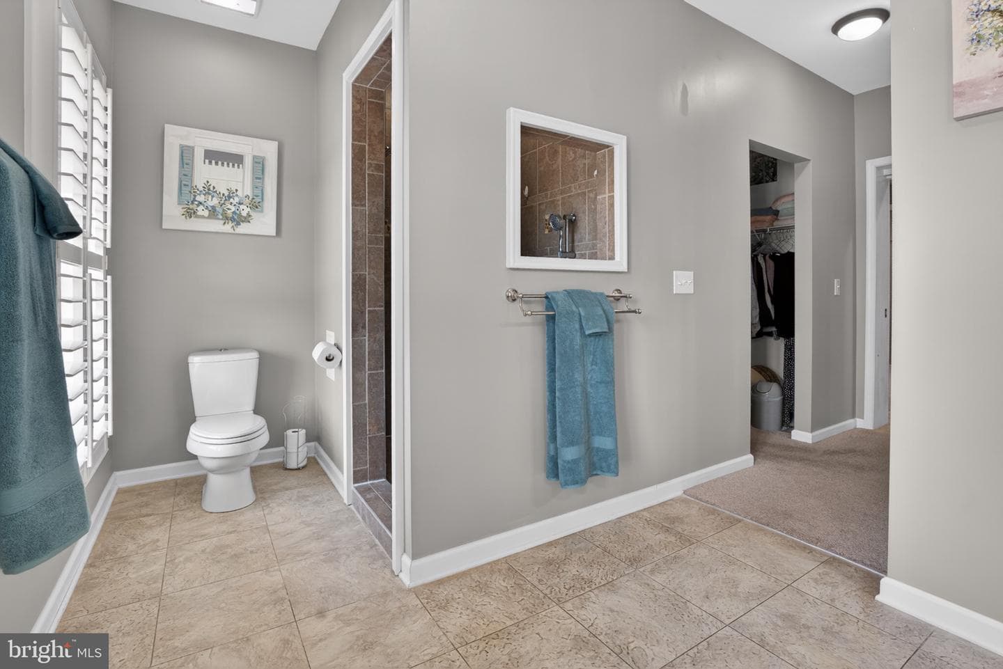 2435 Payne photo 53