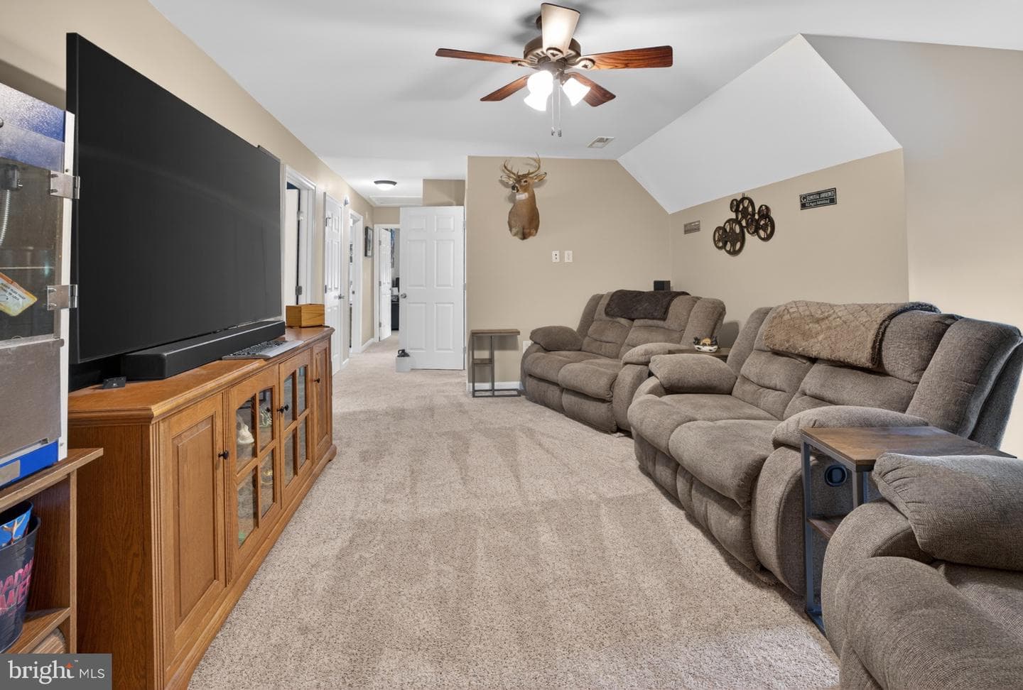 2435 Payne photo 58